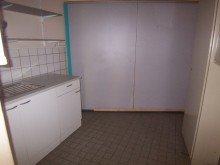 100 1126 Ladenlokal - F�r verschiedene Branchen geeignet, in K�rze mit neu gestrichenem Fassade