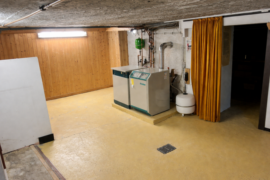 Keller_mitHeizungsanlage Doppelhaush�lfte Gelsenkirchen