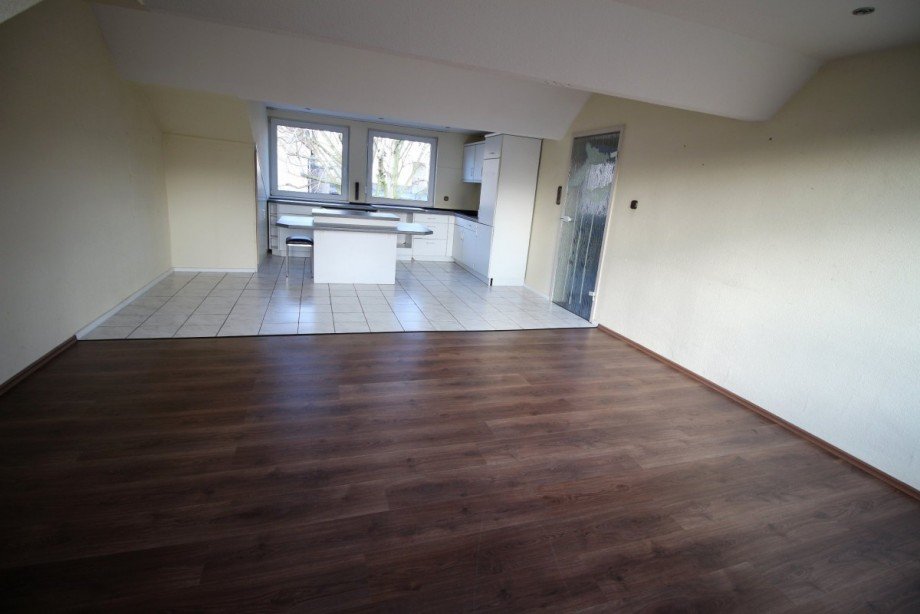 Wohnzimmer/ K�che DG Zweifamilienhaus Herne