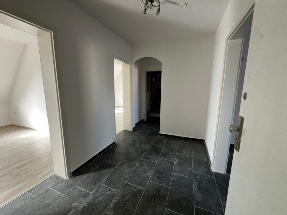 Frisch sanierte 4-Zimmer-DG-Wohnung - Foto 4