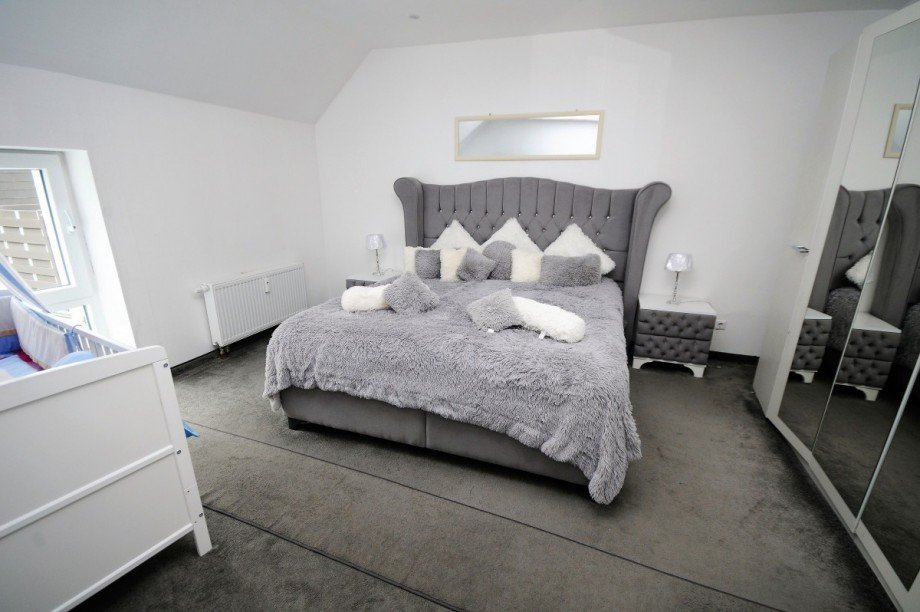 Schlafzimmer im DG. Dachgeschosswohnung Essen
