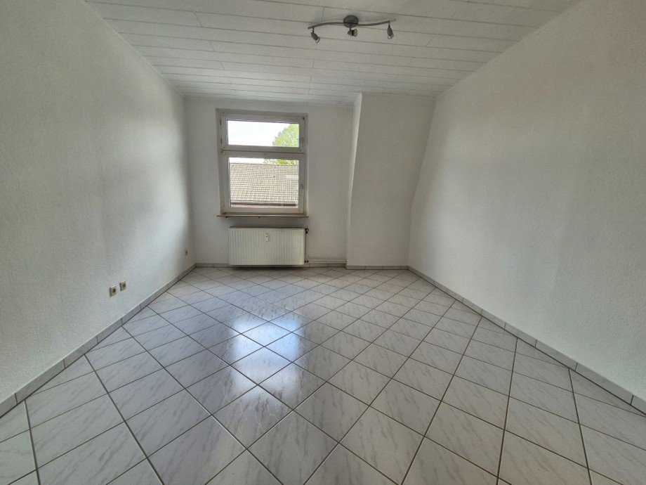 Kinderzimmer DG re Mehrfamilienhaus Gelsenkirchen
