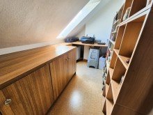 B�ro/ Abstellraum OG Attraktive Wohnung mit Loggia und Garage