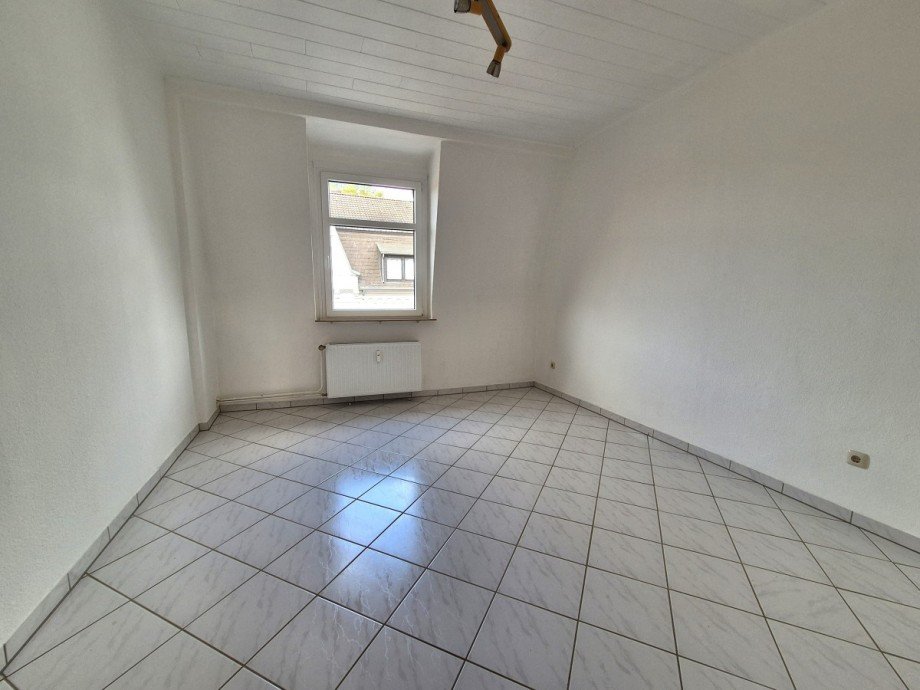 Schlafzimmer DG re Mehrfamilienhaus Gelsenkirchen