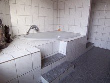 Bad, 2. Foto Viel Wohnfl�che zum niedrigen Preis
