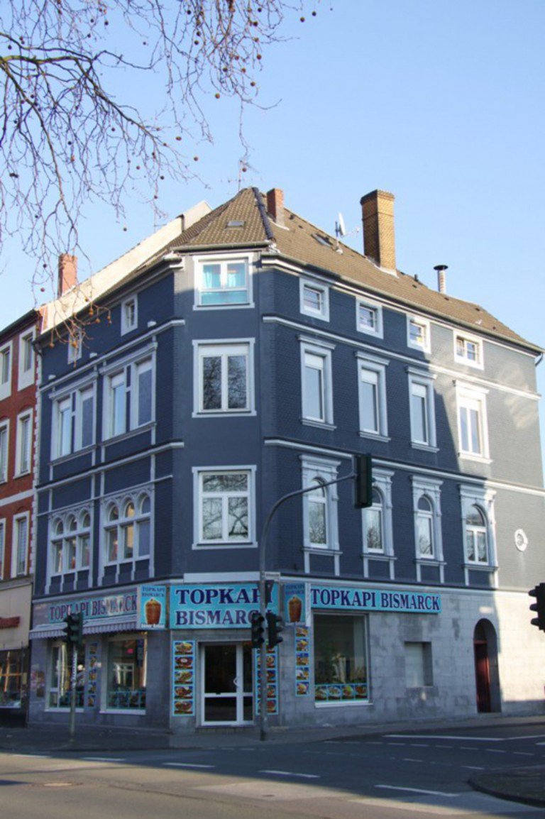 Vorder- und Seitenansicht Gelsenkirchen Etagenwohnung *****Gro�e gepflegte Wohnung mit Balkon und Garage, zum kleinen Preis*****