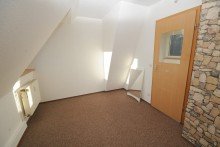 Kinderzimmer Hier wartet eine kuschelige Dachgeschosswohnung auf Sie