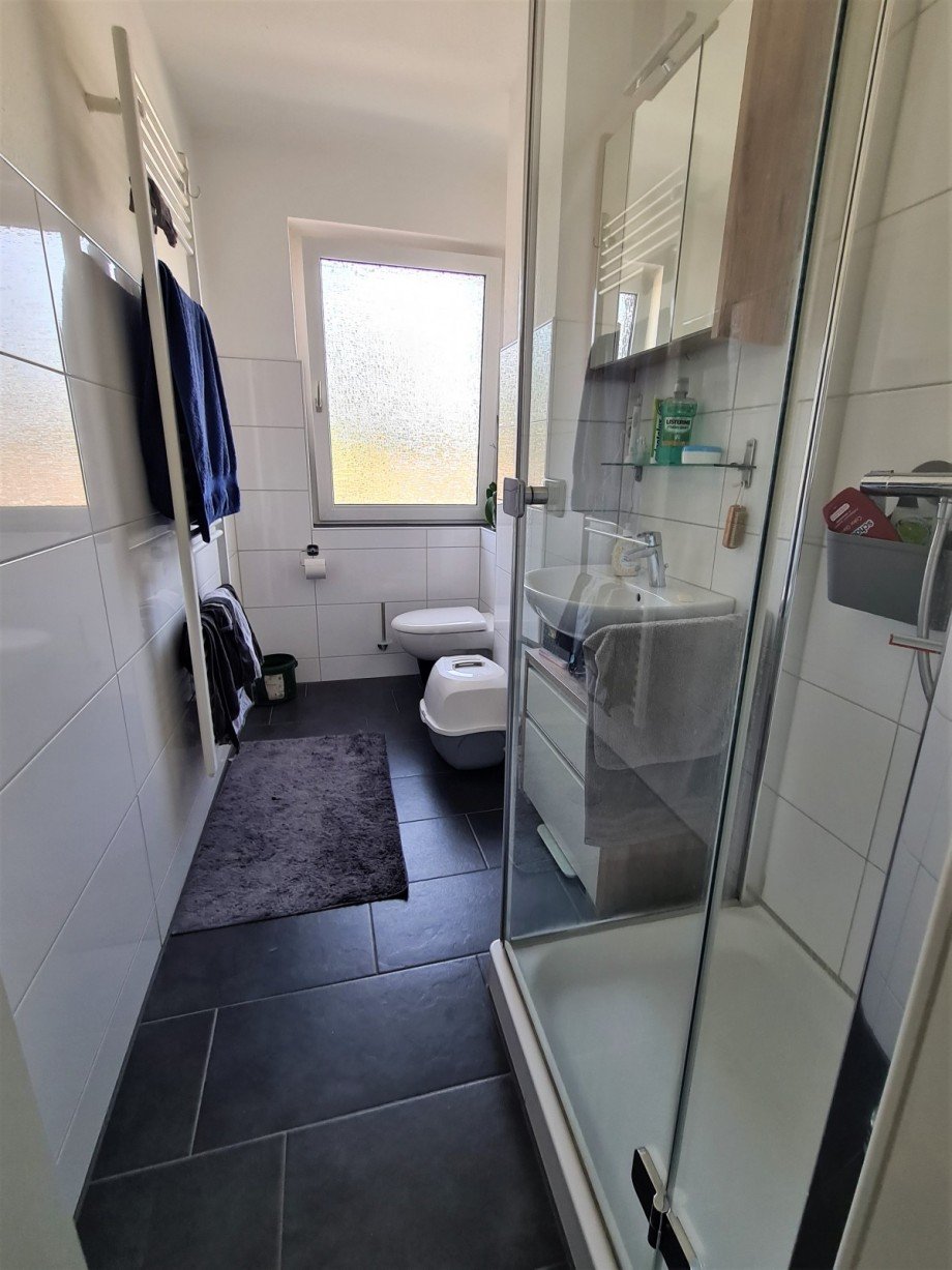 Bad 1. OG li Mehrfamilienhaus Essen