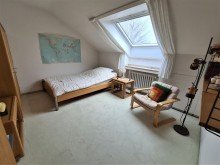 Kinderzimmer 2, DG Sie haben die Familie, wir die passende Immobilie