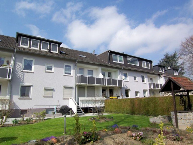 R�ckansicht Gelsenkirchen Etagenwohnung Beste Zeit f�r ein neues Zuhause!!!