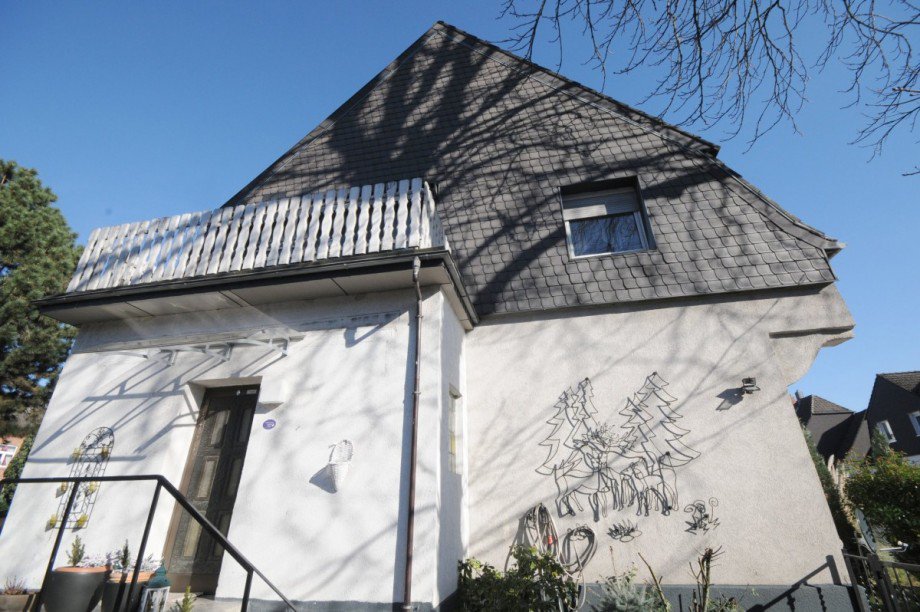 Giebelansicht mit Balkon Einfamilienhaus Gelsenkirchen-Erle