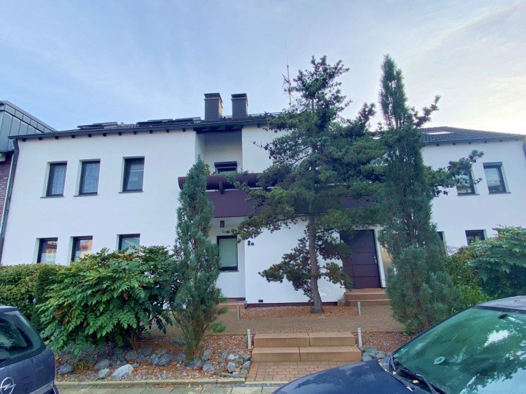 Vorderansicht Herne Dachgeschosswohnung Das Erlebnis eines Gartens auf der eigenen Terrasse