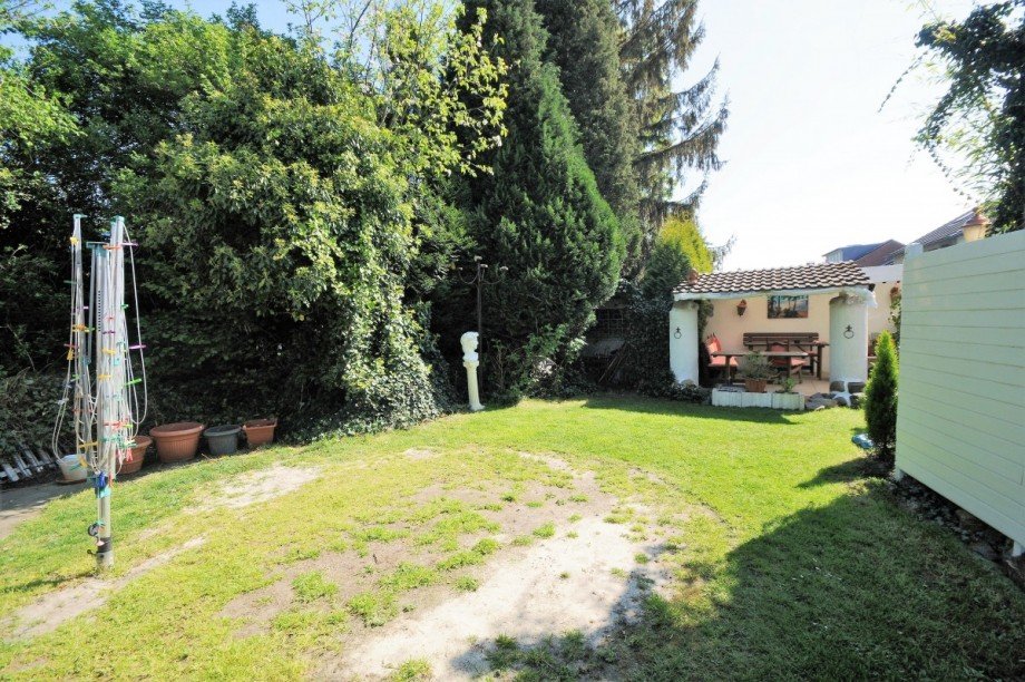 Teilansicht Garten Zweifamilienhaus Gelsenkirchen